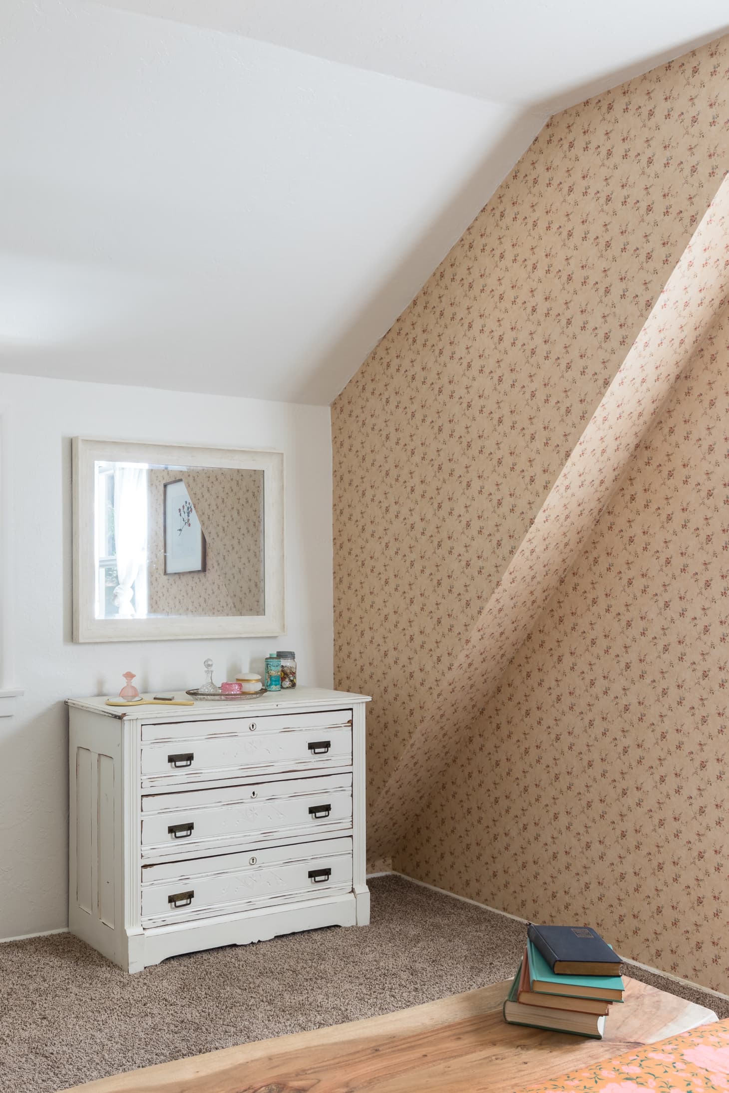 How to Decorate with WalltoWall Carpet Apartment Therapy